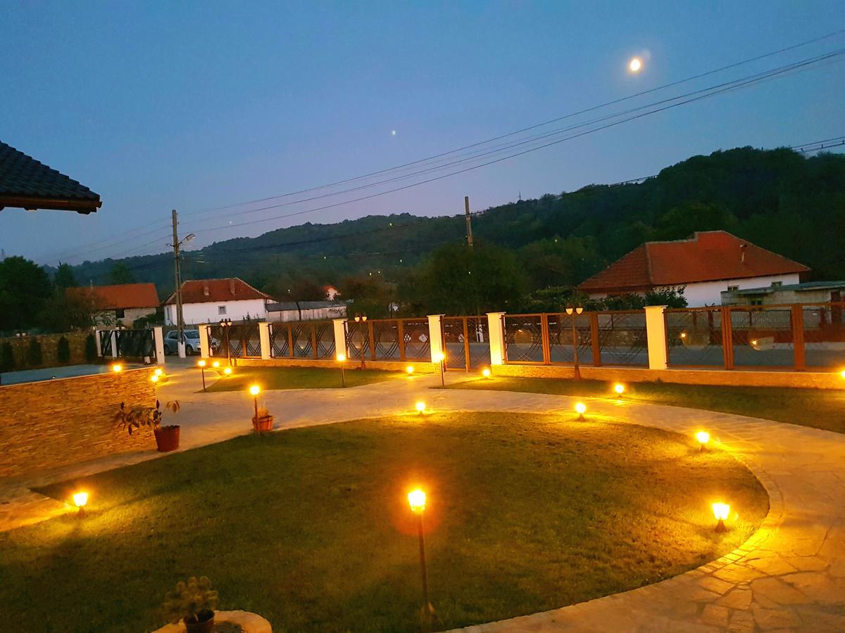 Pensiunea Campia Soarelui Apa Neagra Exterior photo